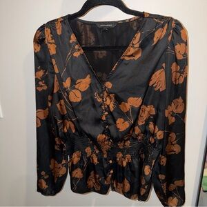 Banana Republic Satin Peplum Blouse Smocked Waist V-Neck Long Sleeve Black Large